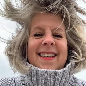 Meet your Posher, Carol